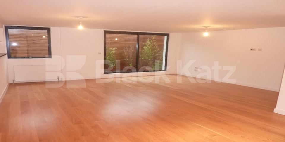 			LUXURY GATED  DEVELOPMENT!, 2 Bedroom, 1 bath, 1 reception Flat			 Harmood Grove, CAMDEN